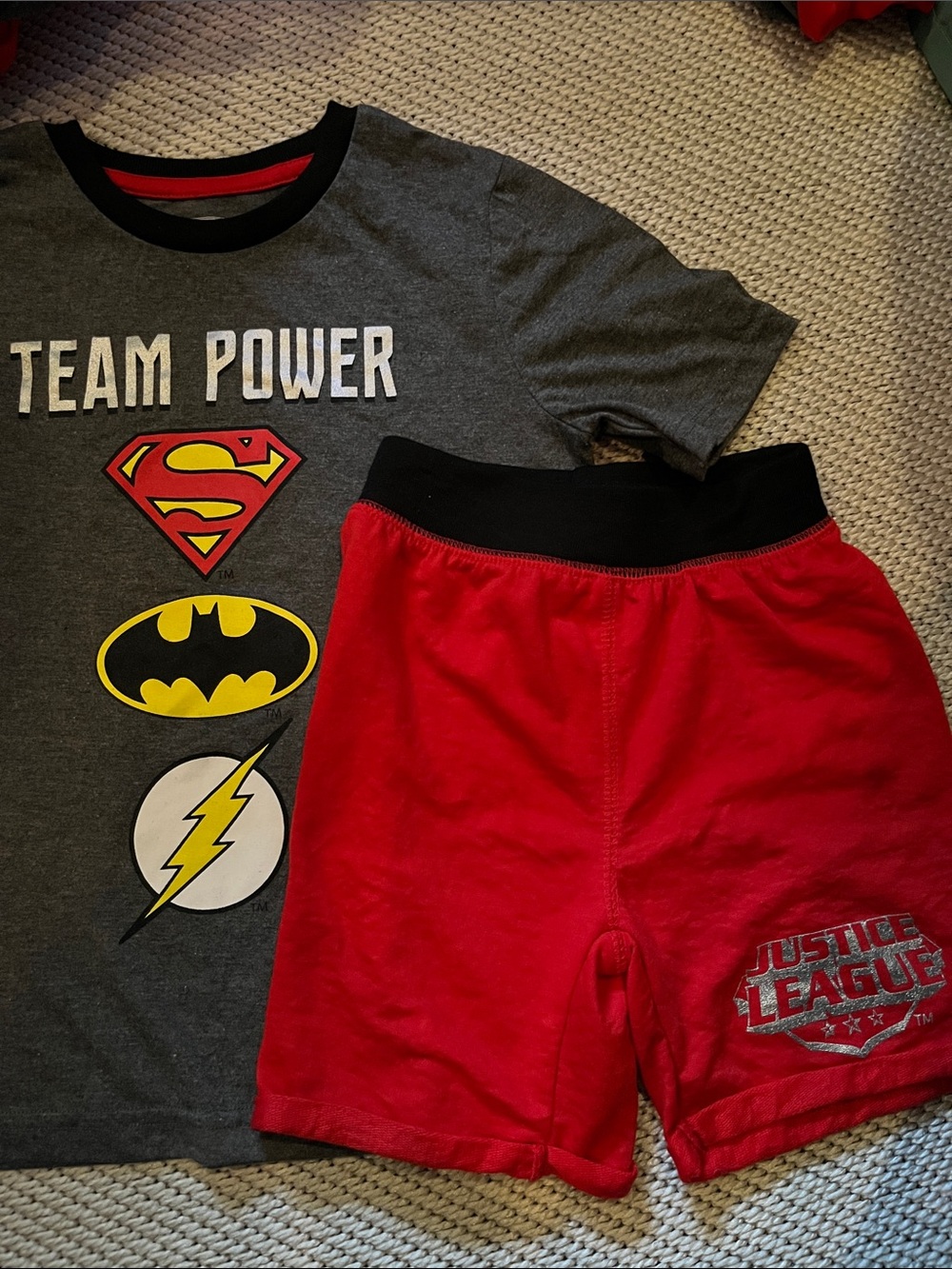 Outfit Justice League boys new size 5/6 Happy Threads 35%cotton 65% polyester